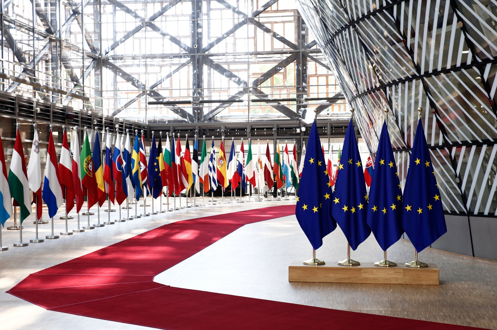 Three Visions for Europe ahead of the February Summit